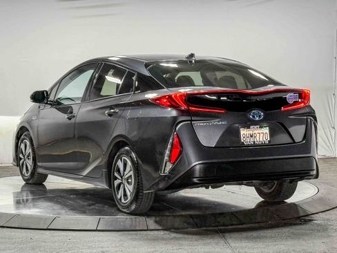 Certified 2019 Toyota Prius Prime Plus FWD image 3