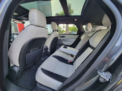 Used 2018 Land Rover Range Rover Velar R-Dynamic SE AWD/4WD image 17