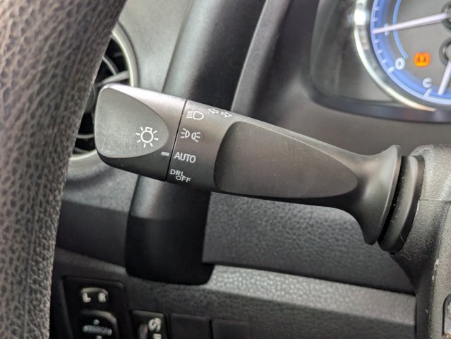 Used 2017 Toyota Corolla LE FWD image 6