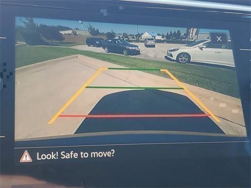 Used 2023 Volkswagen Atlas SE image 22