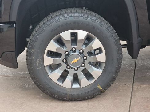 New 2026 Chevrolet Silverado 2500 Custom w/ Custom Value Package AWD/4WD image 35