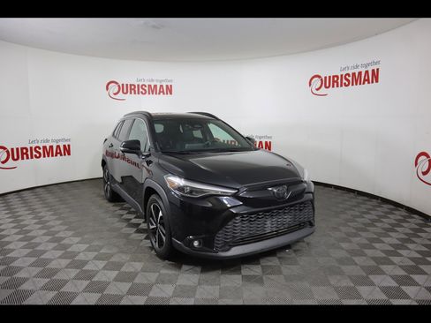 Used 2024 Toyota Corolla Cross AWD Hybrid w/ Convenience Package image 13