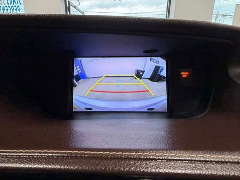 Used 2016 Lexus ES 350 w/ Luxury Package w/Wood Trim FWD image 46