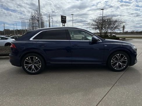 Used 2021 Audi Q8 Prestige w/ Prestige Package AWD/4WD image 4