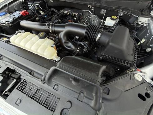 Used 2023 Ford Expedition Platinum image 35