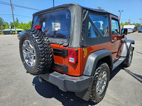 Used 2014 Jeep Wrangler Rubicon image 5