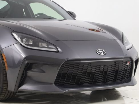 Used 2024 Toyota GR86 Premium image 36