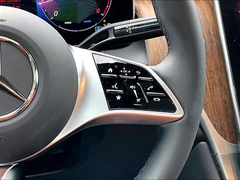 Certified 2024 Mercedes-Benz GLC 300 4MATIC image 25