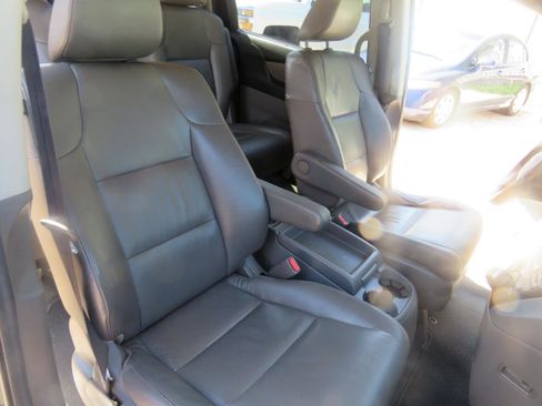 Used 2012 Honda Odyssey Touring image 32