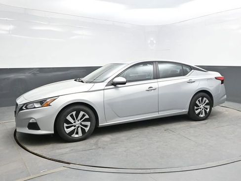 Used 2021 Nissan Altima 2.5 S FWD image 3