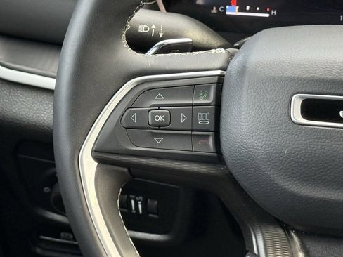 Certified 2024 Jeep Grand Cherokee Altitude image 23