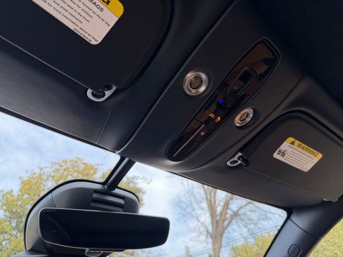 New 2026 Aston Martin DBX 707 image 39