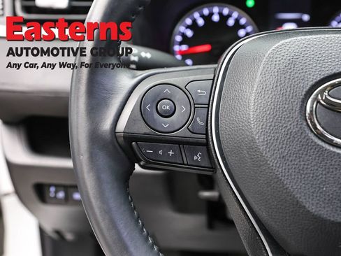 Used 2021 Toyota RAV4 LE image 15