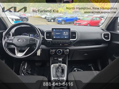 Used 2022 Hyundai Venue SEL image 14