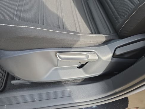 Used 2023 Volkswagen Tiguan S FWD image 19