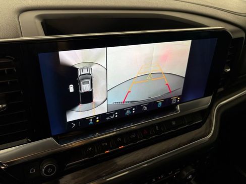 Used 2023 Chevrolet Silverado 1500 LTZ image 35