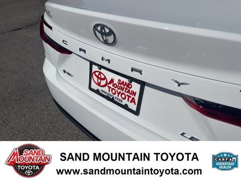 Used 2025 Toyota Camry LE w/ Convenience Package FWD image 5