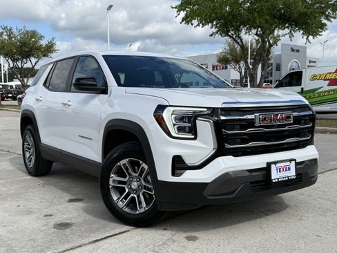 Used 2026 GMC Terrain Elevation image 2