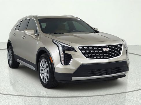 Used 2022 Cadillac XT4 Premium Luxury w/ Enhanced Visibility Package AWD/4WD image 1