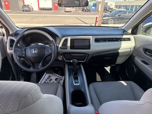 Used 2016 Honda HR-V EX image 15