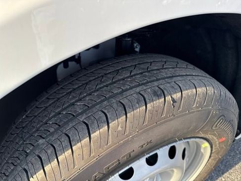 New 2026 Ford Maverick XL image 26