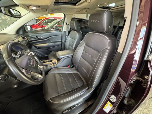 Used 2017 GMC Acadia Denali w/ Technology Package AWD/4WD image 20