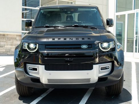 Used 2024 Land Rover Defender 90 S AWD/4WD image 3