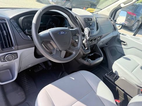 Used 2019 Ford Transit 150 XL RWD image 18