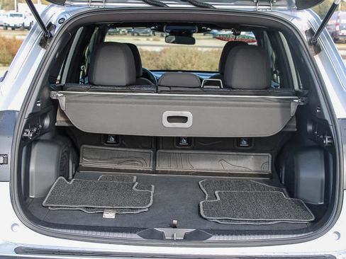 Used 2025 Subaru Forester Premium image 25