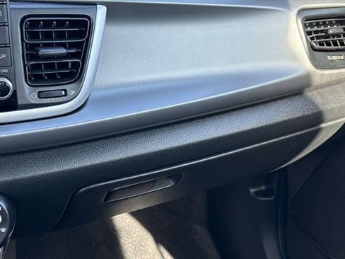 Used 2020 Kia Rio S image 22