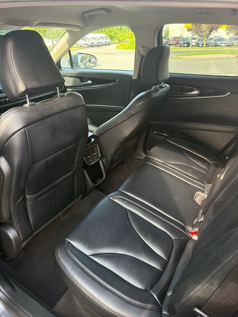 Used 2023 Lincoln Nautilus AWD w/ Premium Package image 7
