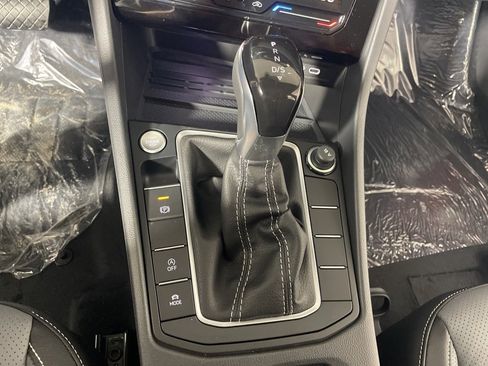 New 2025 Volkswagen Jetta SEL image 24