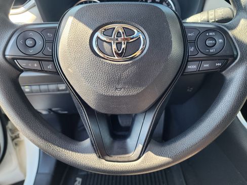 Used 2019 Toyota RAV4 XLE w/ Convenience Package image 28