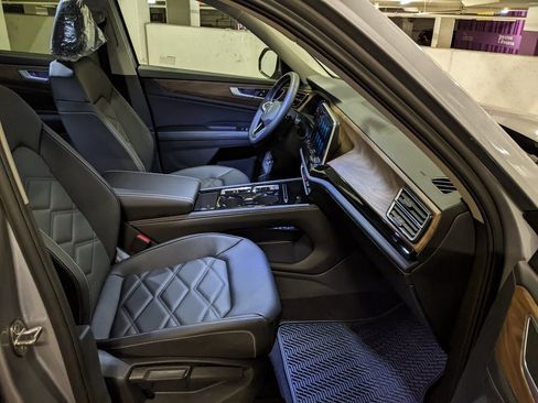 New 2026 Volkswagen Atlas SE image 22