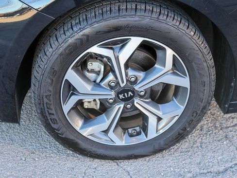 Used 2020 Kia Forte LXS image 7