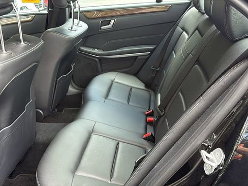 Used 2014 Mercedes-Benz E 350 Sedan image 18