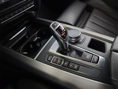 Used 2017 BMW X5 xDrive35d image 28