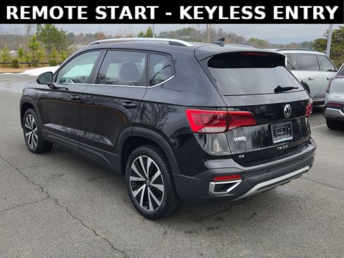 Used 2024 Volkswagen Taos SE image 5