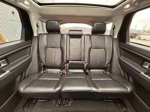 Used 2018 Land Rover Discovery Sport HSE image 41