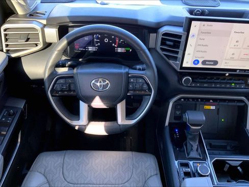 Used 2023 Toyota Tundra Limited image 5