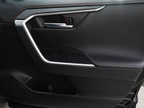 Used 2024 Toyota RAV4 Adventure w/ Convenience Package image 9