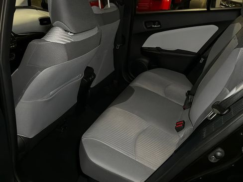 Used 2022 Toyota Prius Prime LE FWD image 13