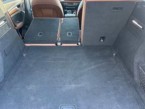 Used 2021 Audi Q5 2.0T Premium w/ Convenience Package image 15