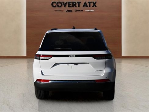 New 2025 Jeep Grand Cherokee Limited image 4