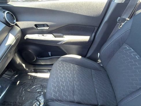 Used 2024 Nissan Kicks SV FWD image 12