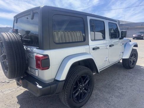 Used 2024 Jeep Wrangler Unlimited w/ Dual Top Group image 5