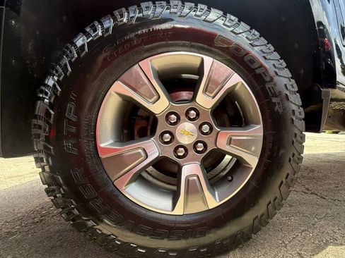 Used 2020 Chevrolet Colorado Z71 AWD/4WD image 25