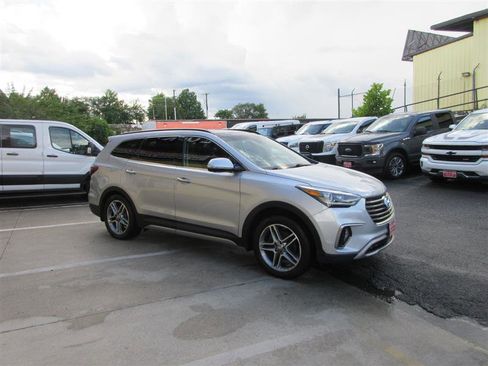 Used 2019 Hyundai Santa Fe XL image 11