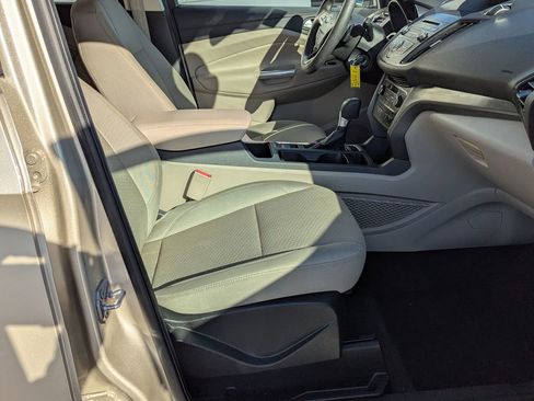 Used 2017 Ford Escape SE FWD image 24