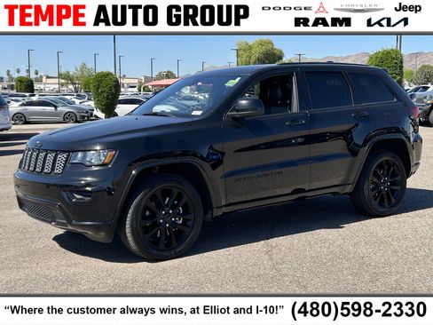 Certified 2021 Jeep Grand Cherokee Laredo X image 1